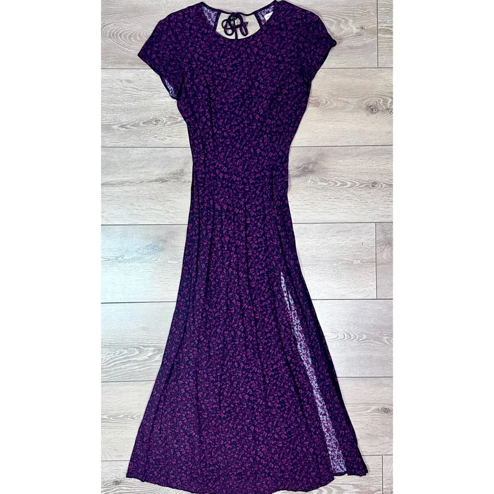 •Sold• Urban Outfitters Lindsey Floral Open Back Midi Dress - Picture 3 of 13
